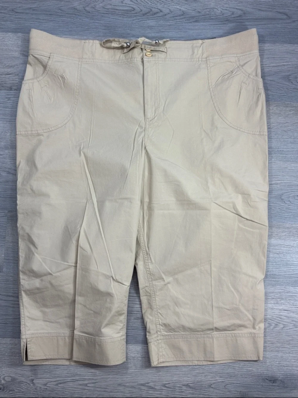 Lane Bryant Tan Pedal Capri Pants - size 24 NWT - Picture 1 of 7